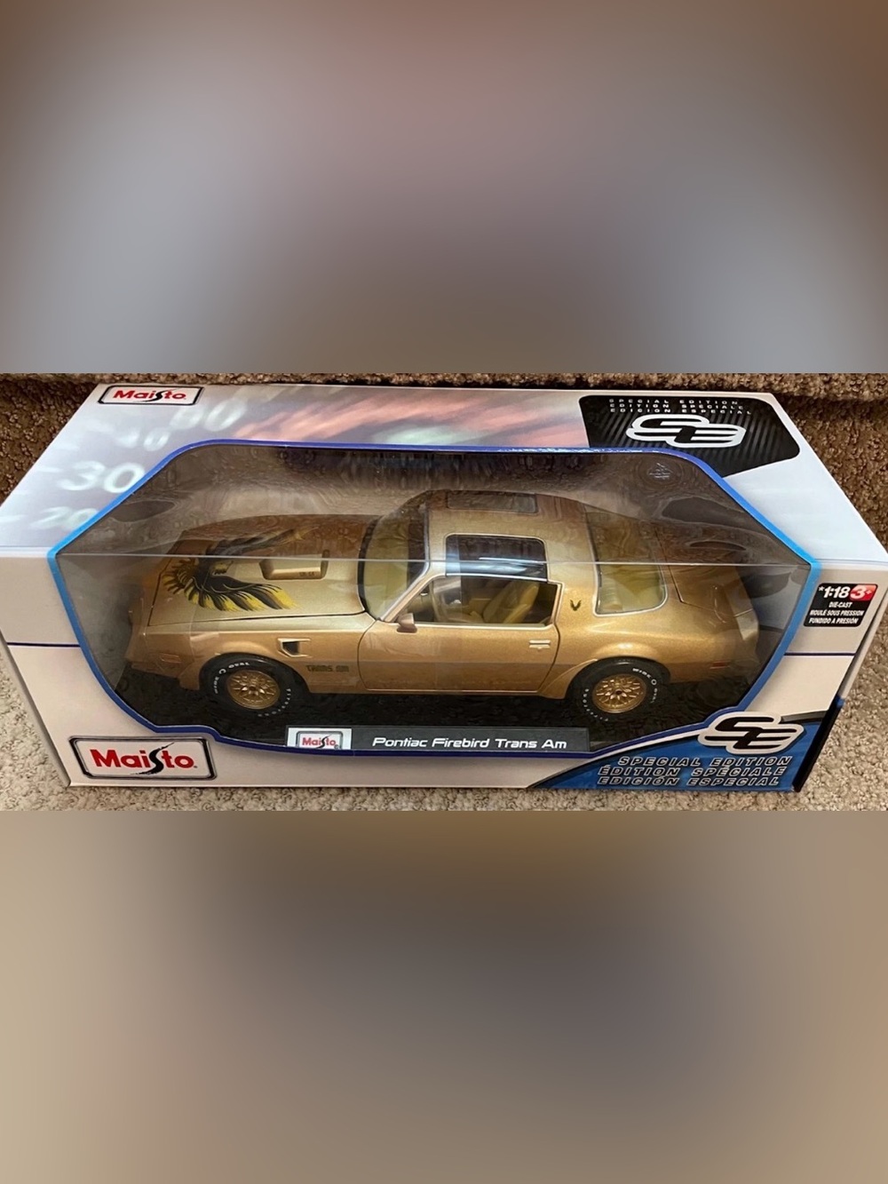 New Maisto Special 1:18 Diecast Model Car - Pontiac Firebird Trans Am Gold